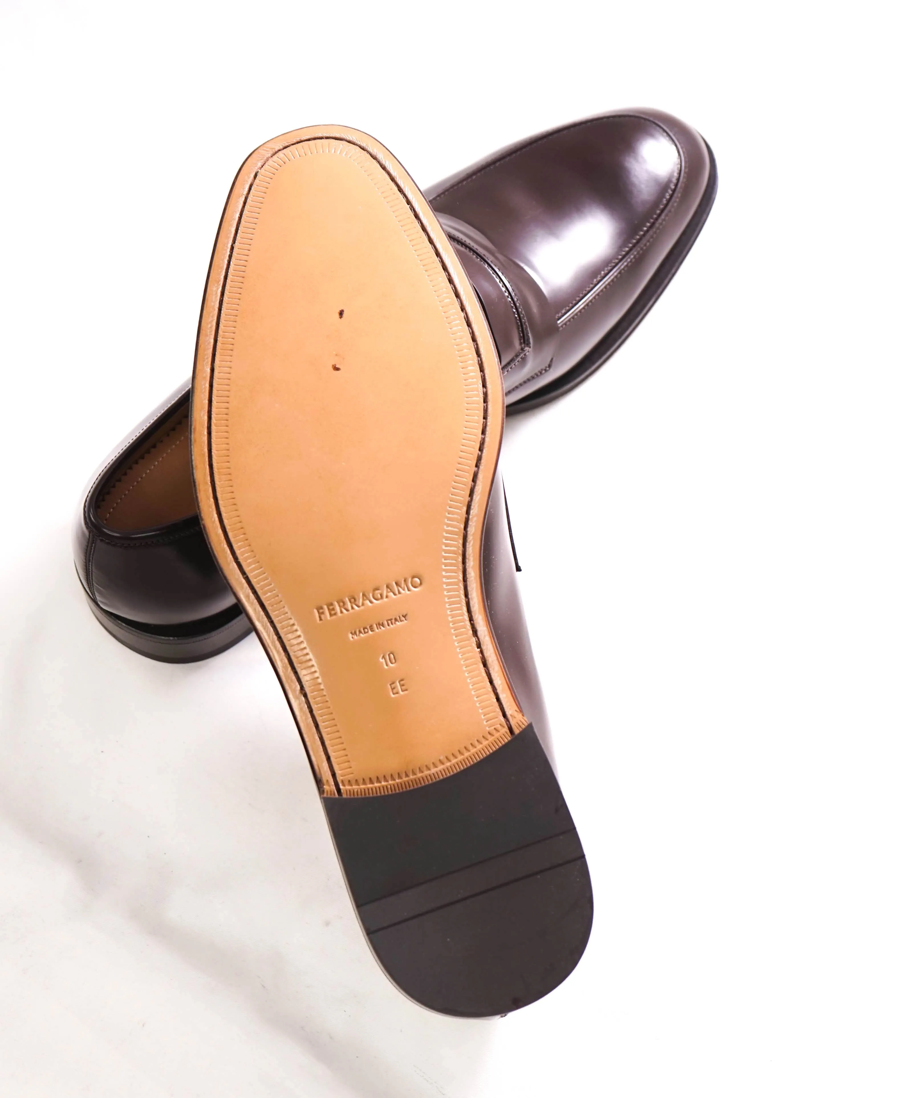 $930 SALVATORE FERRAGAMO - *FELIPE* Brown Penny Loafer - 10 EE US