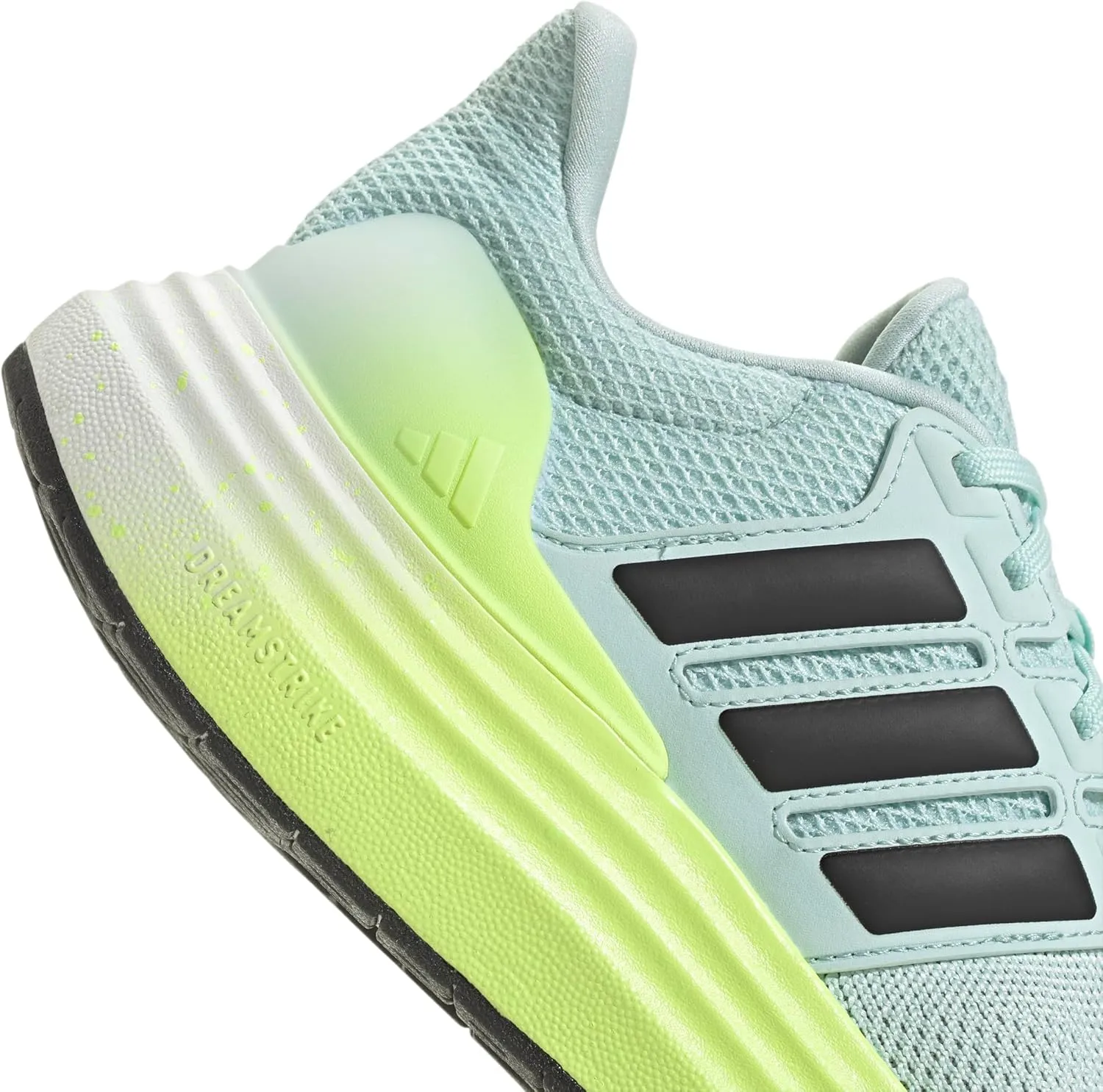 adidas Womens Ultradream Bold Sneaker