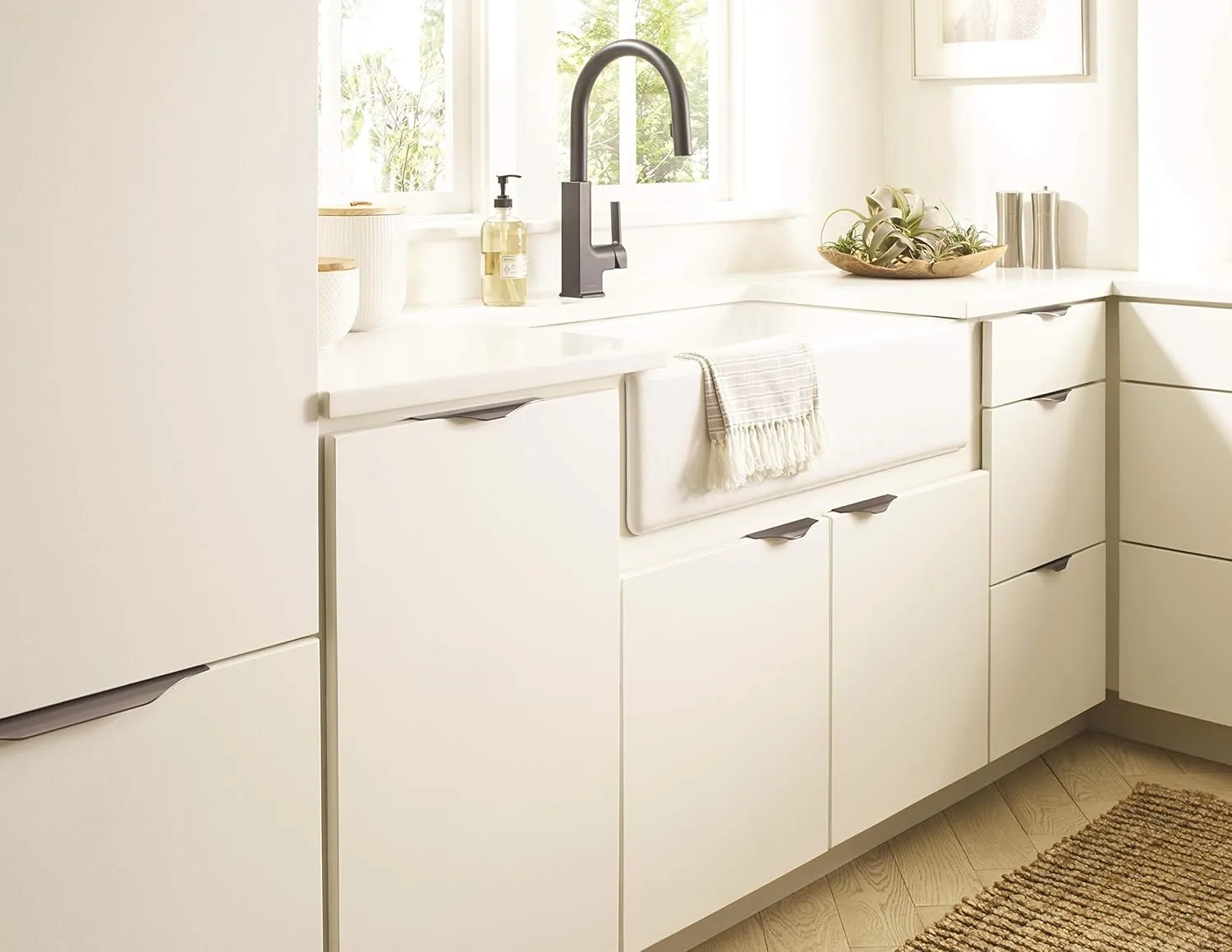 Amerock | Cabinet Edge Pull | Black Chrome | 4-9/16 inch (116 mm) Center to Center | Aloft | 1 Pack | Drawer Pull | Drawer Handle | Cabinet Hardware