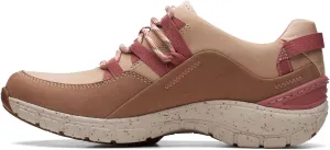 Clarks Women's Wave Range Ap Sneaker