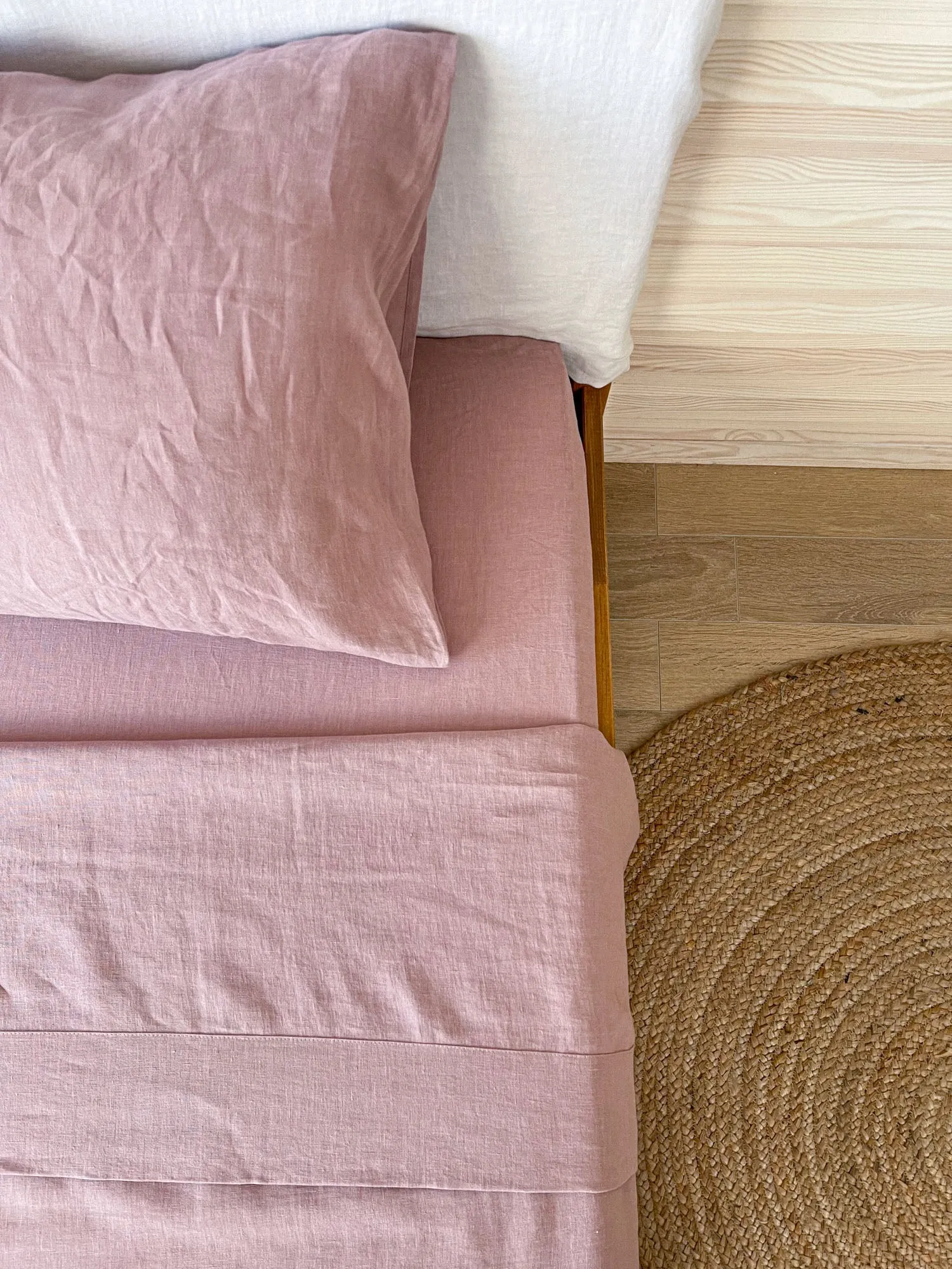 Dusty Pink Linen Fitted Sheet