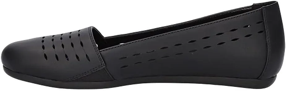 Easy Street Women's Isha Ballet Flat