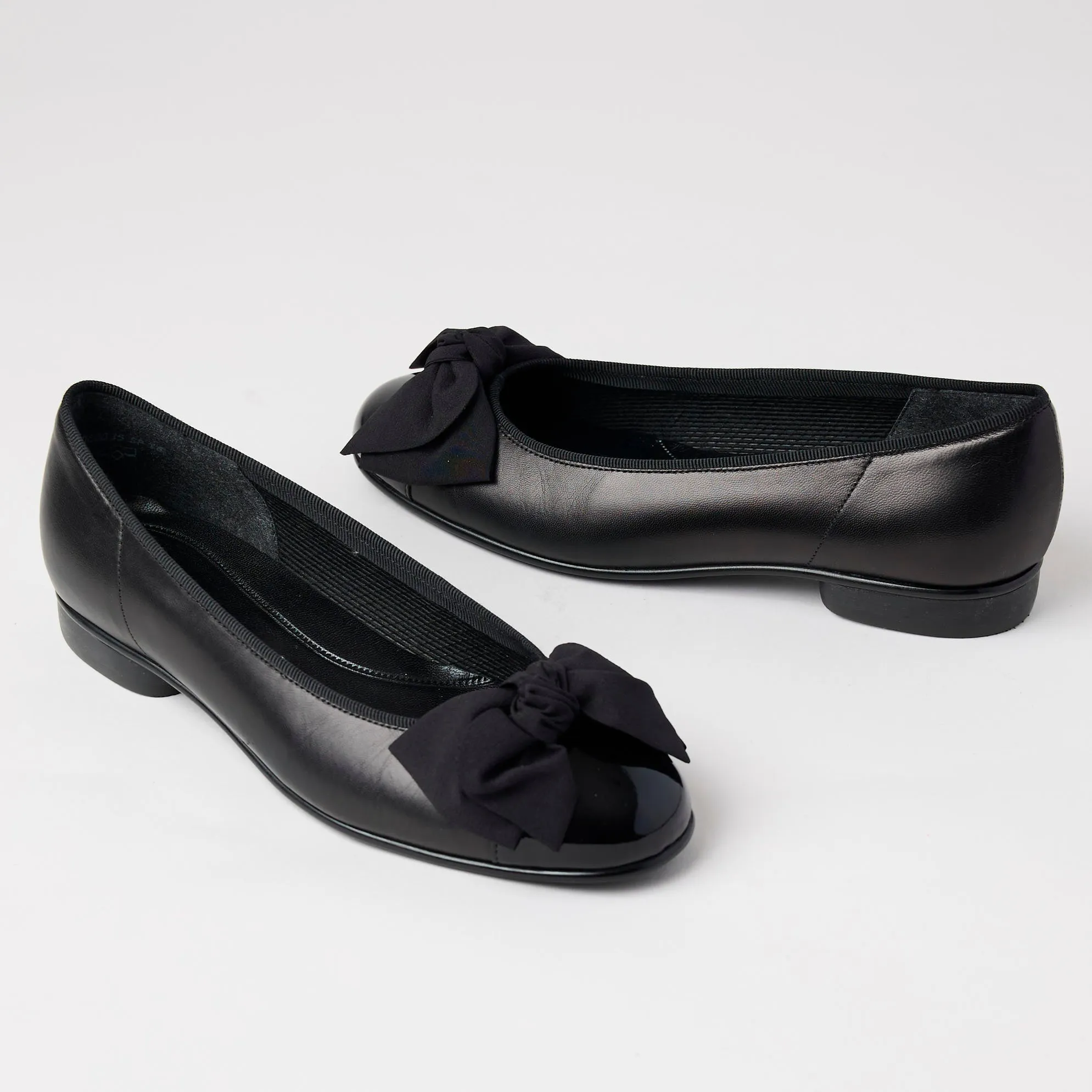 Gabor Black Leather Ballerinas