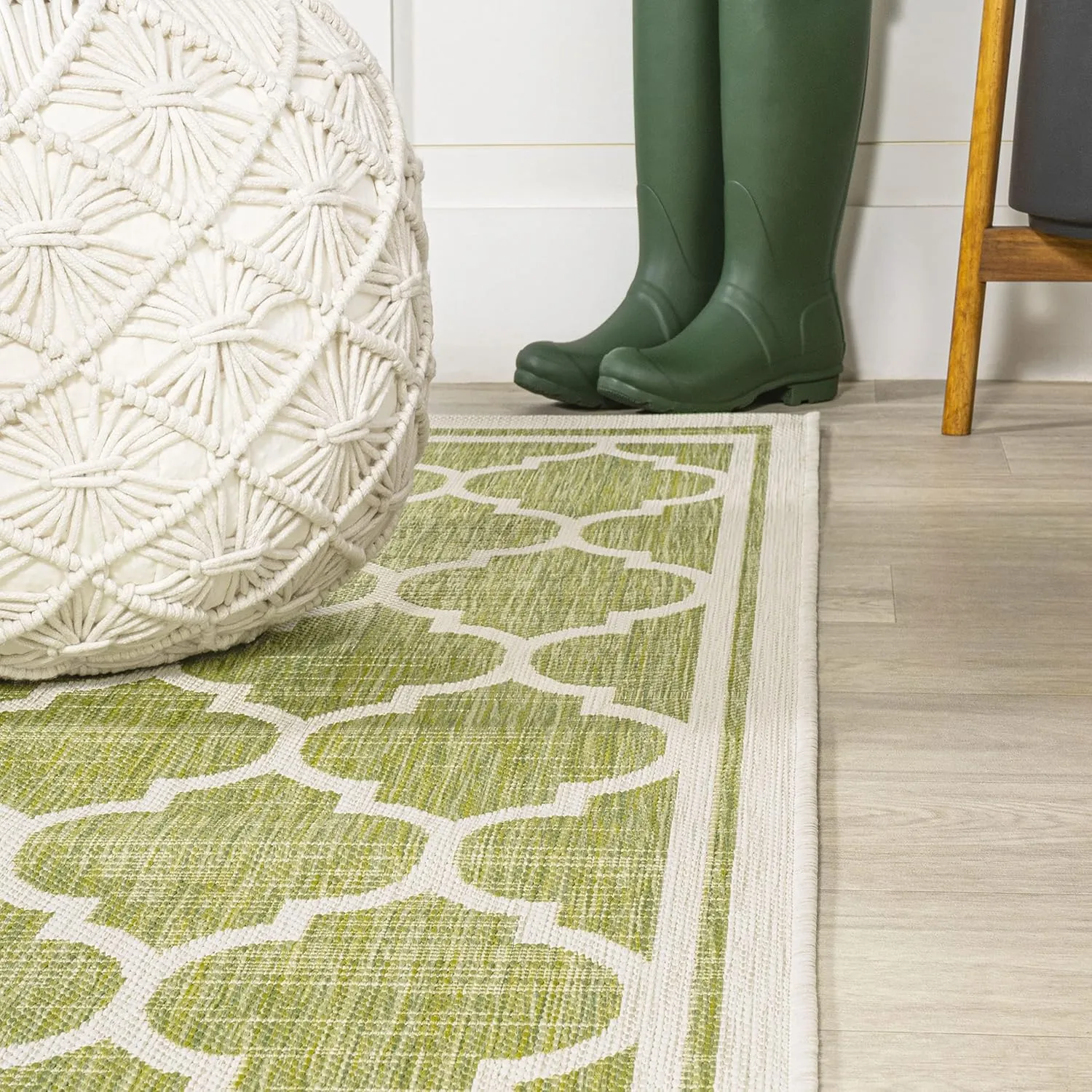 JONATHAN Y SMB109G-28 Trebol Moroccan Trellis Textured Weave Indoor Outdoor Runner Rug, Modern, Coastal, Casual Easy-Cleaning,Bedroom,Kitchen,Backyard,Patio,Non Shedding, Green/Cream, 2 X 8