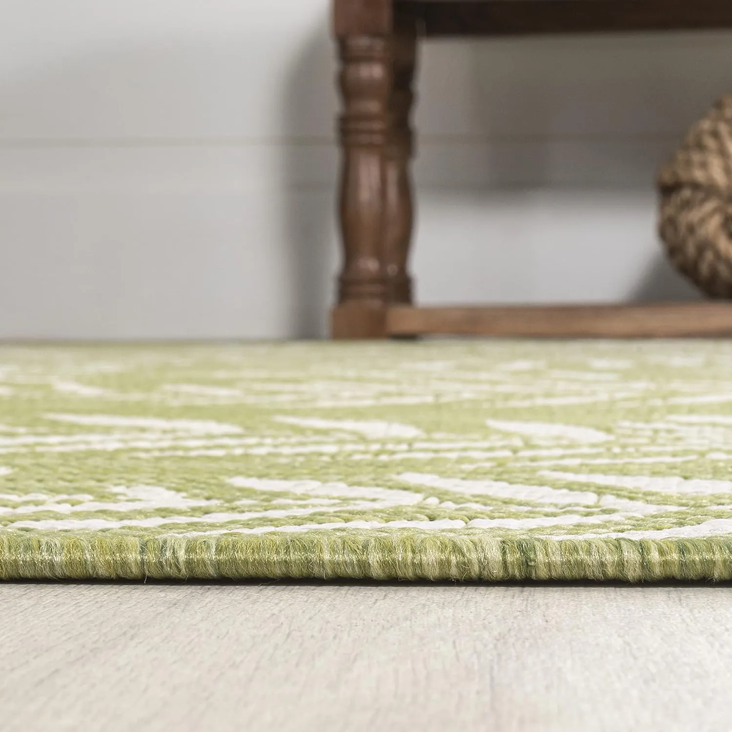 JONATHAN Y SMB119D-210 Nevis Palm Frond Indoor Outdoor Runner Rug, Coastal Casual Country Easy Cleaning,Bedroom,Kitchen,Backyard,Patio,Non Shedding 2 X 10, Green/Cream