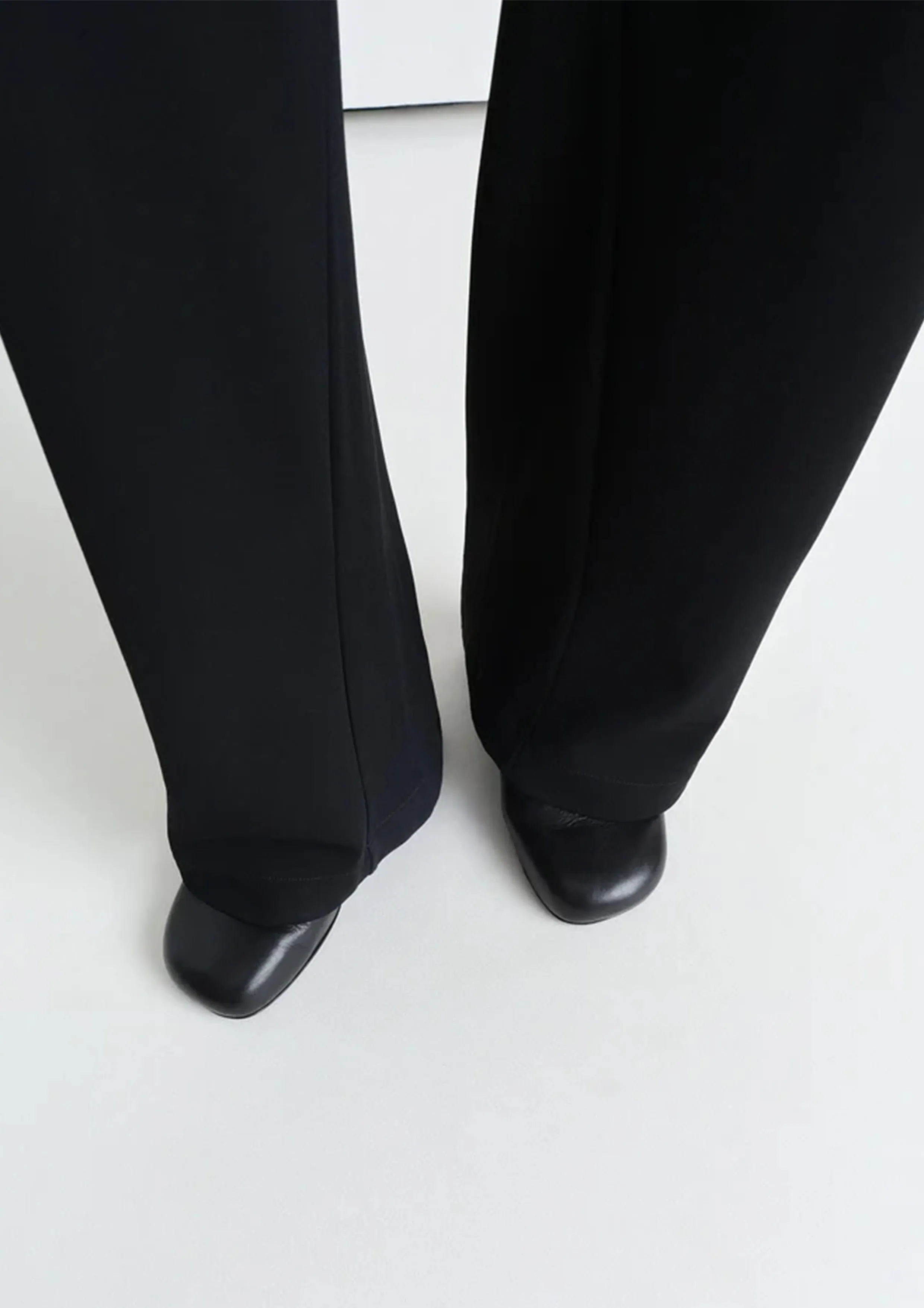 LEMAIRE -  ANATOMIC PUMP 55 BLACK