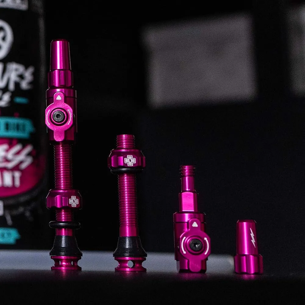 Muc-Off Big Bore Lite Tubeless Valves, Black 35mm - Precision Engineered Dust Caps for Bikes with Revolutionary Airflow Technology - Presta Valve Caps for Tubeless MTB/Road/Gravel Bikes