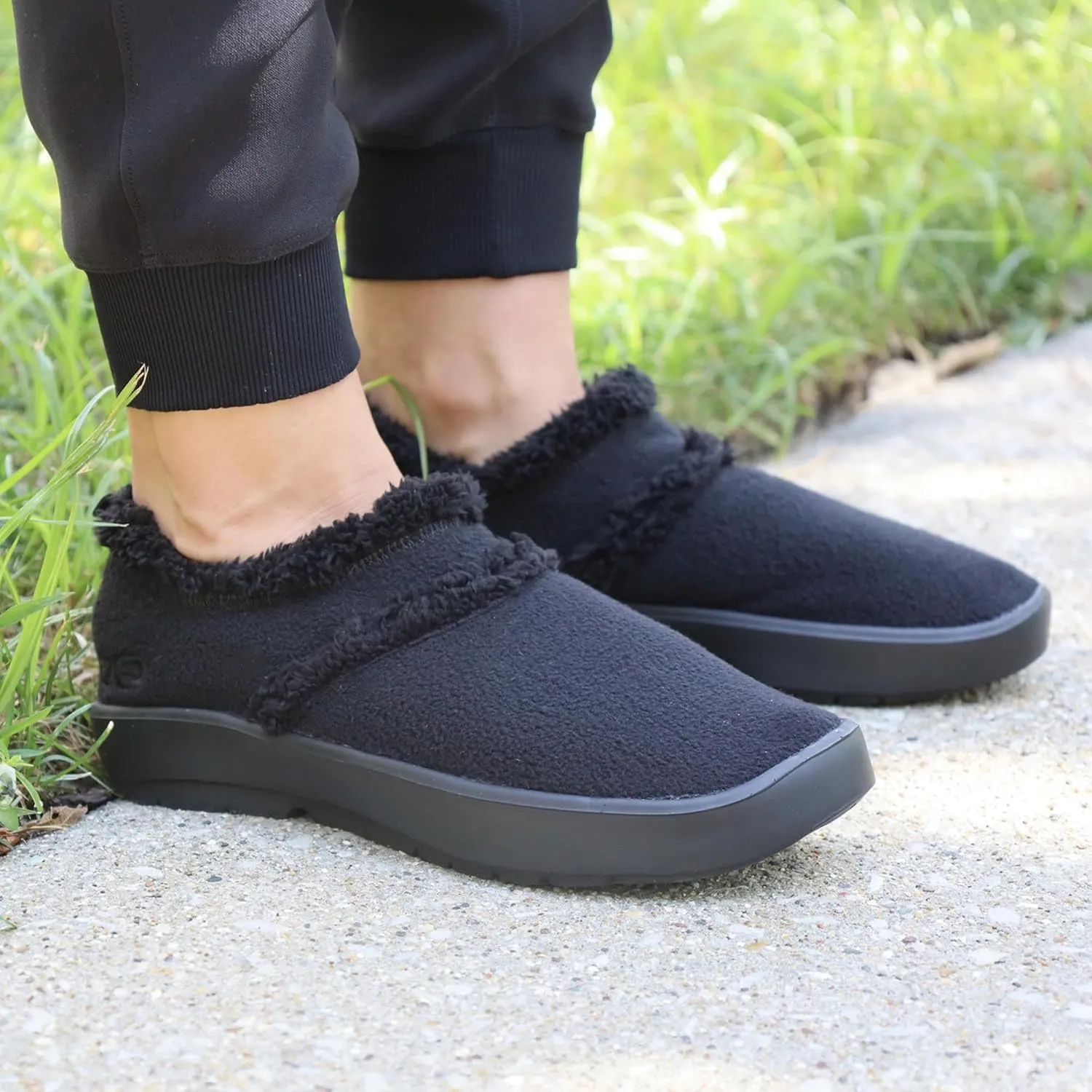 OOFOS OOcoozie Low Recovery Shoe - Women’s