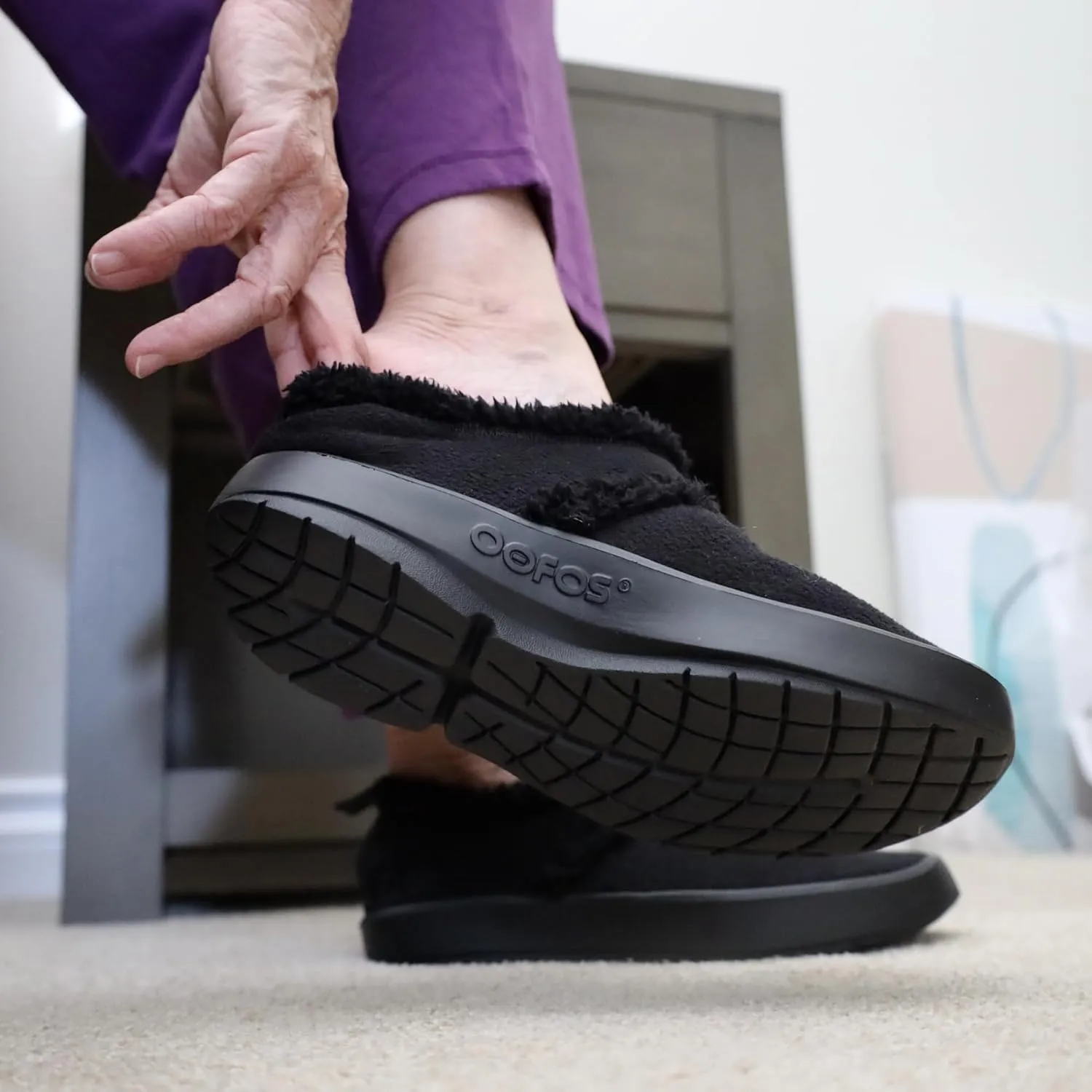 OOFOS OOcoozie Low Recovery Shoe - Women’s