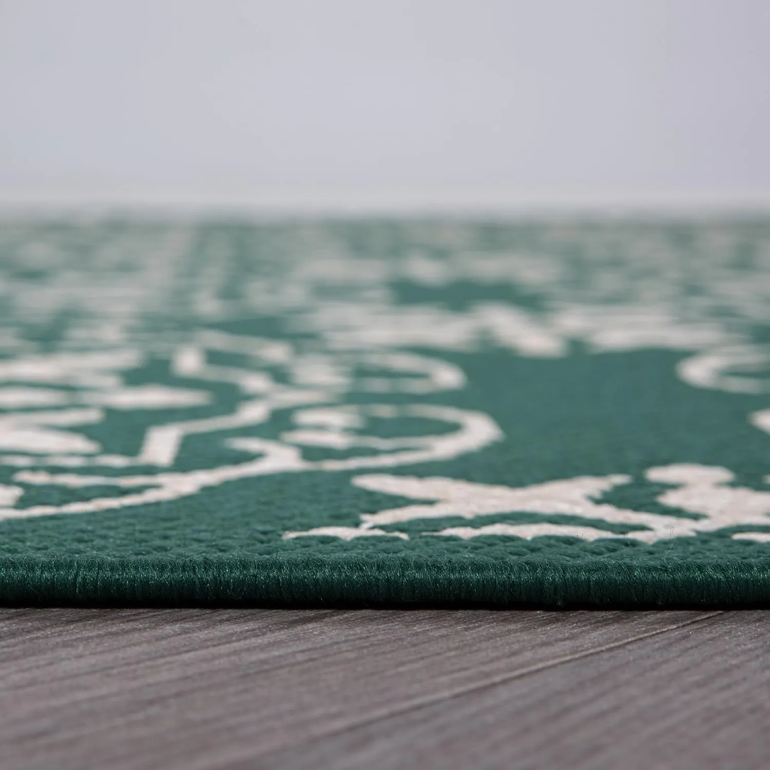 Rugshop Budelli Transitional Geometric Textured Flat Weave Easy Cleaning Outdoor Rugs for Deck,Patio,Backyard Indoor/Outdoor Runner Rug 2' x 7' Green