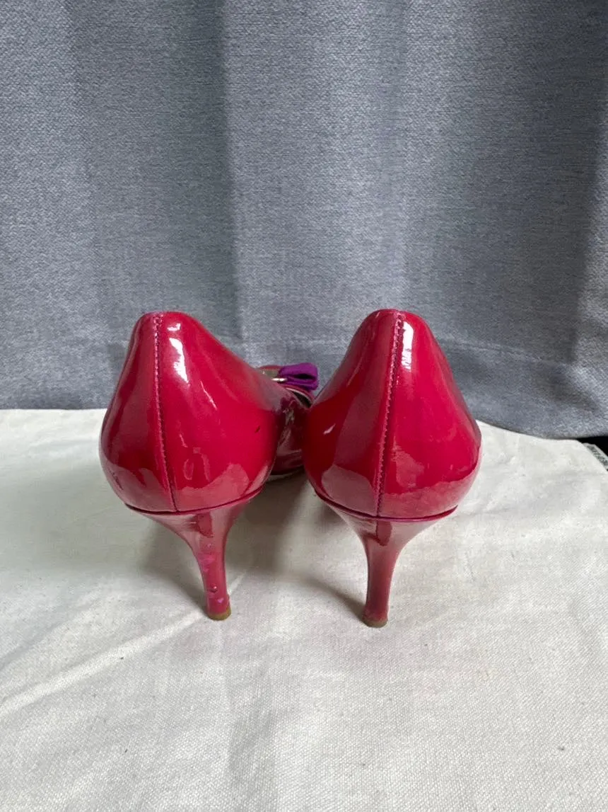 Salvatore Ferragamo Vara Bow Red Pumps Size 7.5