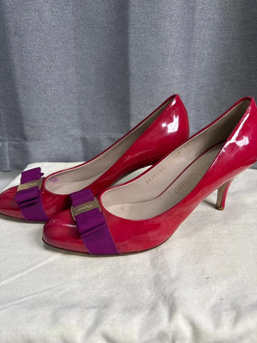Salvatore Ferragamo Vara Bow Red Pumps Size 7.5