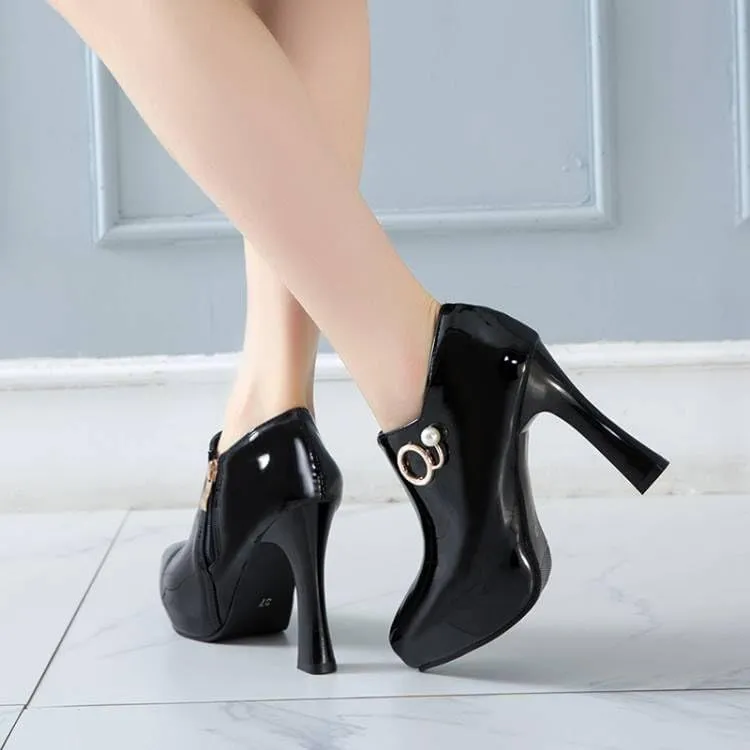 Women Glossy Patent Pointed Toe High Spool Heels with Pearls